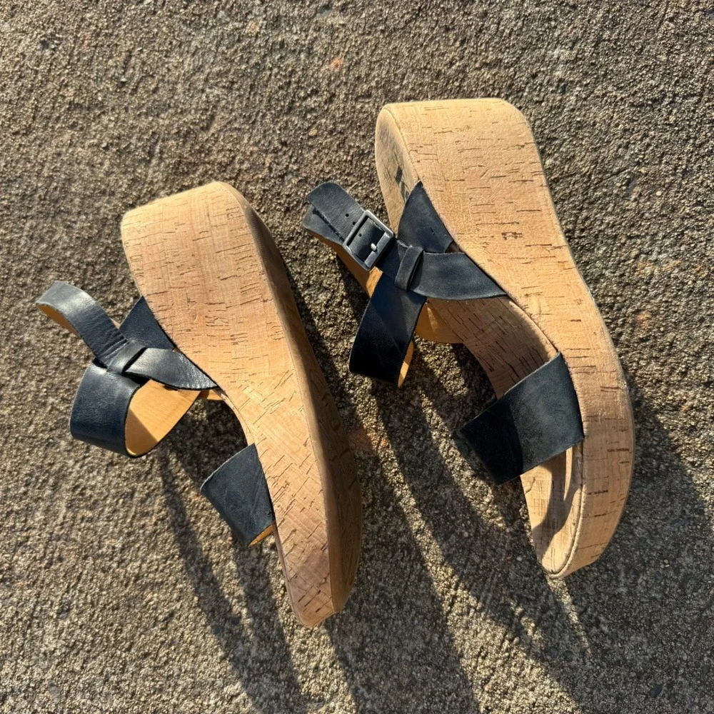TT Kork-Ease Austin Black Leather‎ Wedge Platform Sandals Sz 9M